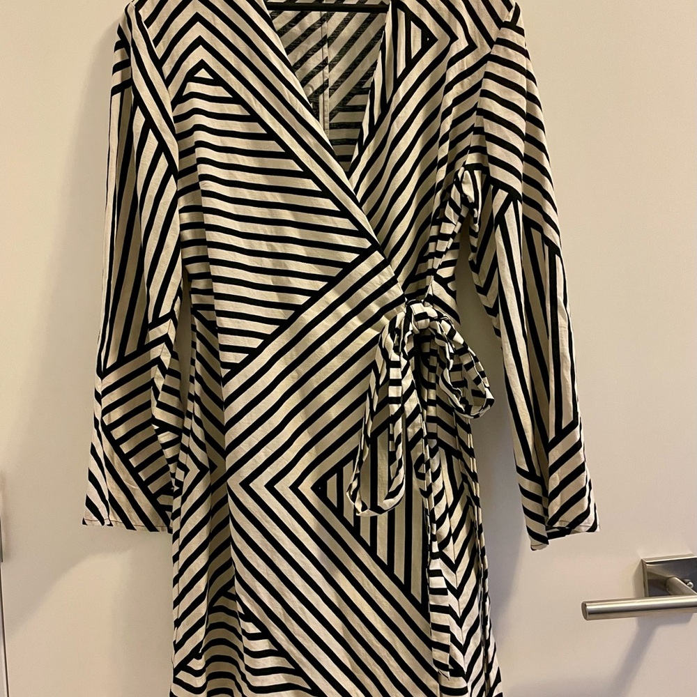 H&M Wrap Dress Striped Linen